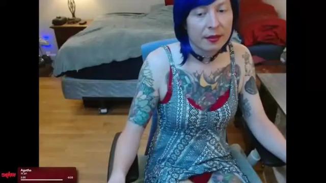 Image 2 of beckyking Stream on Chaturbate on 12 days ago