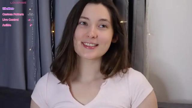 Image 3 of beckymartens Stream on Chaturbate on 29 days ago