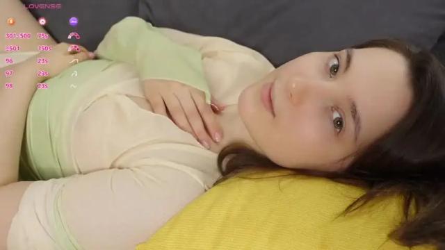 Image 2 of beckymartens Stream on Chaturbate on 1 month ago