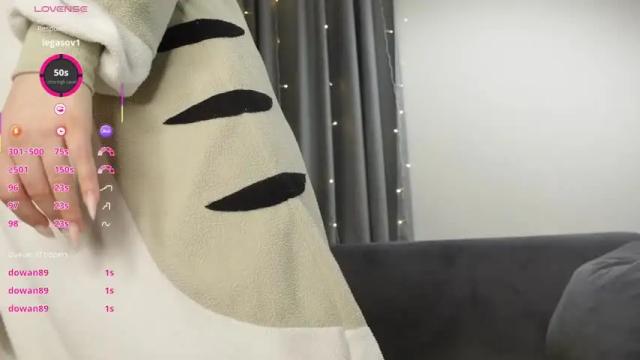 Image 6 of beckymartens Stream on Chaturbate on 7 days ago