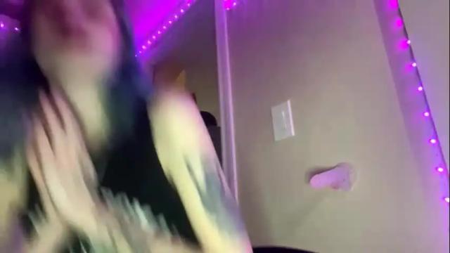 Image 4 of beckytheclown Stream on Chaturbate on 3 months ago