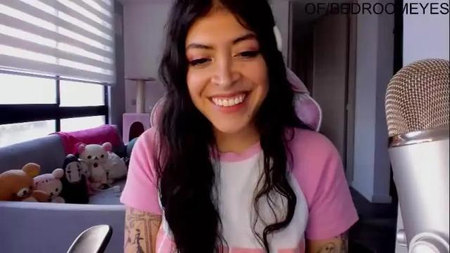 Image 11 of bedroomeyess Stream on Chaturbate on 25 days ago