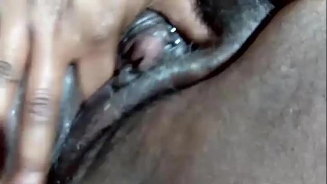 Thumbnail 2, beebeewhunny's Stream at Chaturbate, 21 months ago
