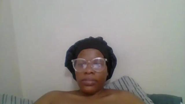 Image 6 of beequeen1996 Stream on Chaturbate on 18 months ago