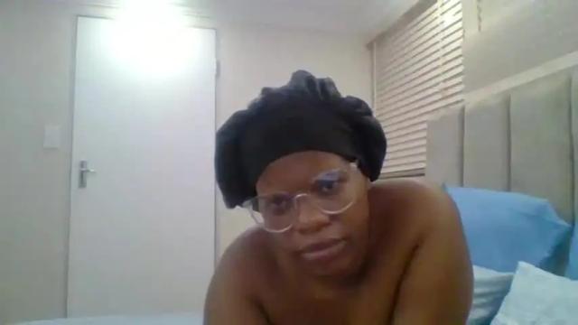 Image 10 of beequeen1996 Stream on Chaturbate on 18 months ago