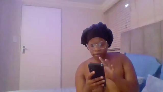 Image 7 of beequeen1996 Stream on Chaturbate on 18 months ago