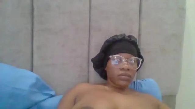 Image 8 of beequeen1996 Stream on Chaturbate on 18 months ago
