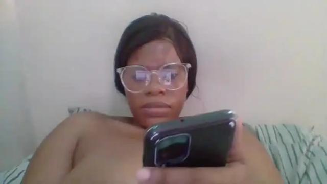 Image 12 of beequeen1996 Stream on Chaturbate on 17 months ago