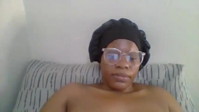Image 8 of beequeen1996 Stream on Chaturbate on 17 months ago