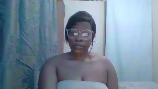 Image 4 of beequeen1996 Stream on Chaturbate on 17 months ago