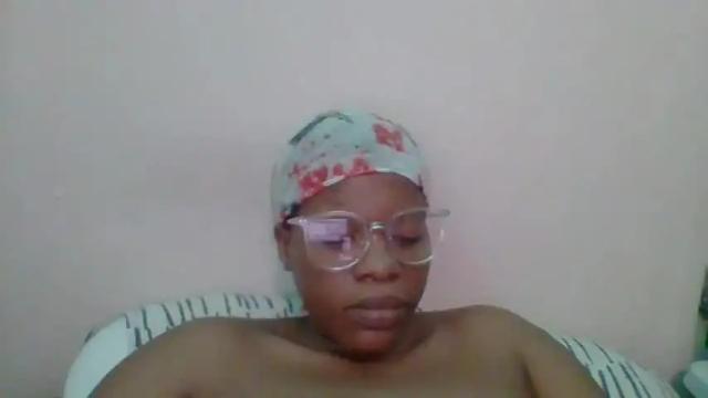 Image 7 of beequeen1996 Stream on Chaturbate on 17 months ago