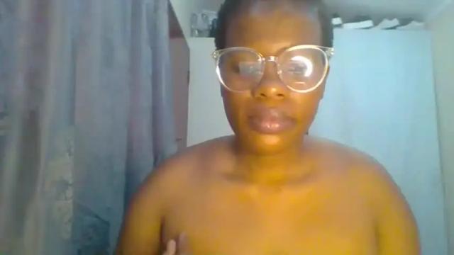 Image 6 of beequeen1996 Stream on Chaturbate on 17 months ago