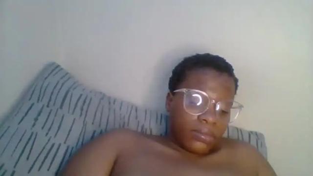 Image 12 of beequeen1996 Stream on Chaturbate on 16 months ago