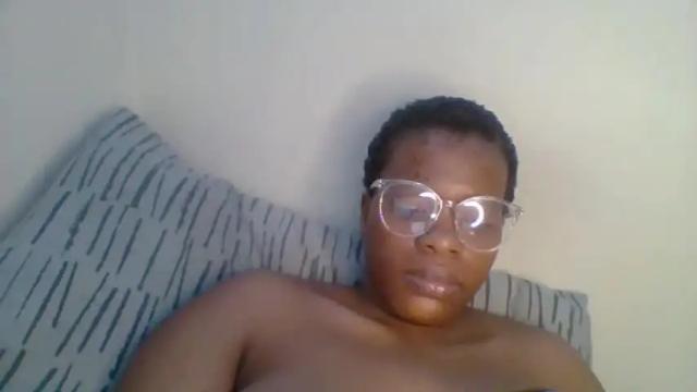 Image 7 of beequeen1996 Stream on Chaturbate on 16 months ago