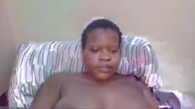 Image 2 of beequeen1996 Stream on Chaturbate on 16 months ago