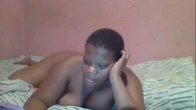 Image 2 of beequeen1996 Stream on Chaturbate on 1 month ago