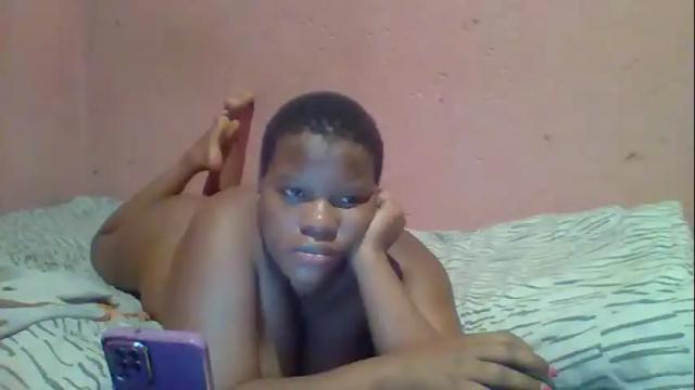 Image 4 of beequeen1996 Stream on Chaturbate on 1 month ago