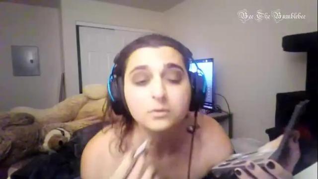 Image 4 of beethebumblebee Stream on Chaturbate on 2 days ago