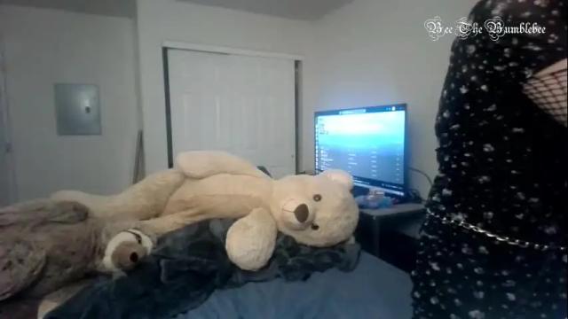 Image 6 of beethebumblebee Stream on Chaturbate on 2 days ago
