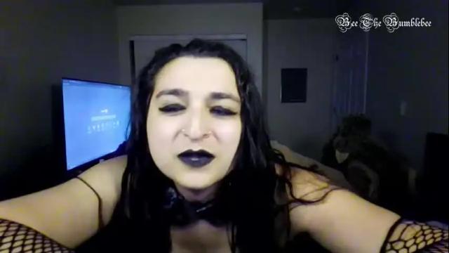 Image 3 of beethebumblebee Stream on Chaturbate on 1 month ago