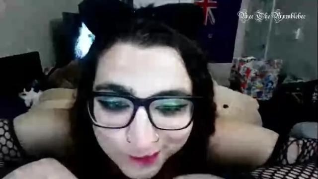 Image 10 of beethebumblebee Stream on Chaturbate on 1 month ago