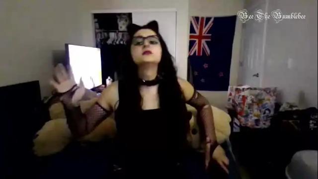 Image 2 of beethebumblebee Stream on Chaturbate on 1 month ago