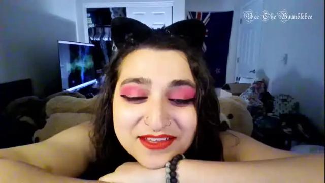 Image 10 of beethebumblebee Stream on Chaturbate on 27 days ago