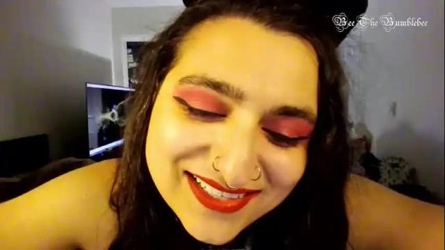 Image 12 of beethebumblebee Stream on Chaturbate on 27 days ago