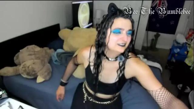 Image 10 of beethebumblebee Stream on Chaturbate on 13 days ago