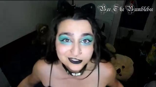 Image 4 of beethebumblebee Stream on Chaturbate on 9 days ago