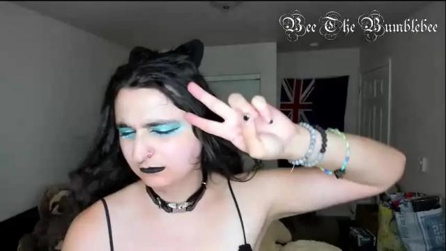 Image 7 of beethebumblebee Stream on Chaturbate on 9 days ago