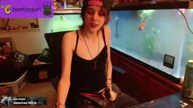 Image 10 of beetlegurl Stream on Chaturbate on 19 months ago