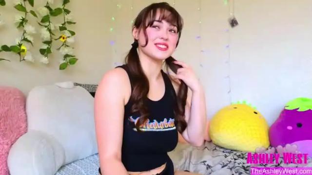 Image 7 of beg4itbaby Stream on Chaturbate on 16 months ago