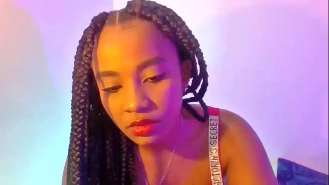 Image 4 of behla_rouseh Stream on Chaturbate on 6 months ago