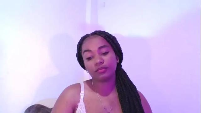 Image 3 of behla_rouseh Stream on Chaturbate on 4 months ago