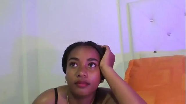 Image 10 of behla_rouseh Stream on Chaturbate on 2 months ago