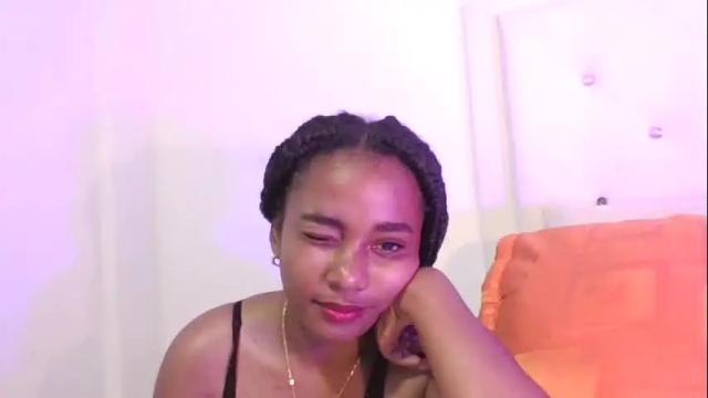 Image 11 of behla_rouseh Stream on Chaturbate on 2 months ago