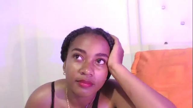 Image 12 of behla_rouseh Stream on Chaturbate on 2 months ago