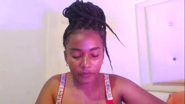 Image 2 of behla_rouseh Stream on Chaturbate on 2 months ago