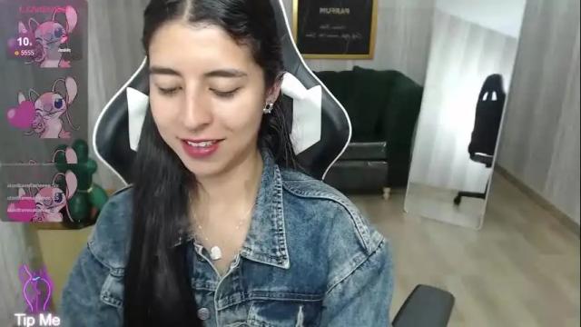 Image 10 of bela_t_ Stream on Chaturbate on 5 months ago