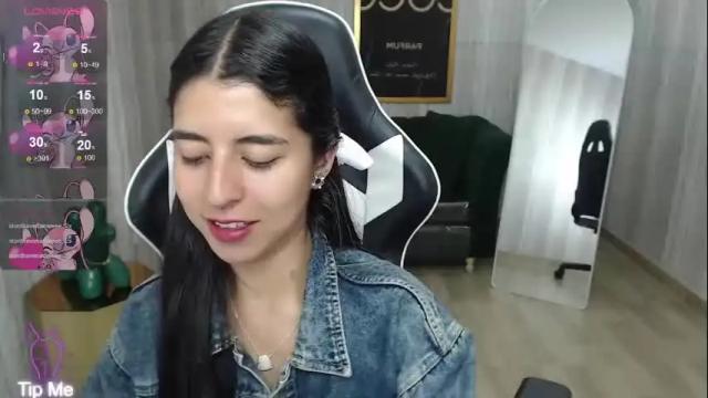 Image 11 of bela_t_ Stream on Chaturbate on 5 months ago