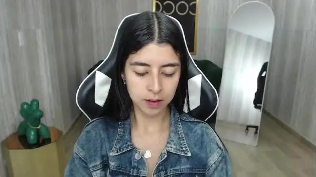 Image 4 of bela_t_ Stream on Chaturbate on 5 months ago