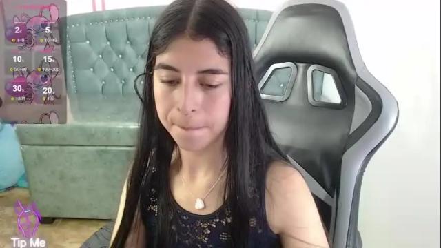 Image 3 of bela_t_ Stream on Chaturbate on 4 months ago