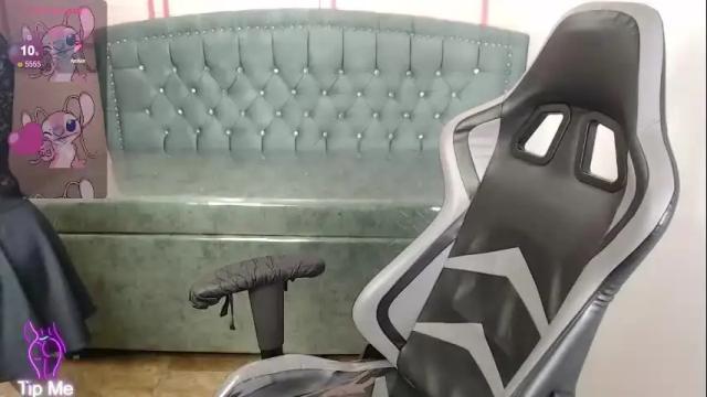 Image 7 of bela_t_ Stream on Chaturbate on 4 months ago