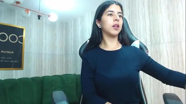 Image 12 of bela_t_ Stream on Chaturbate on 4 months ago