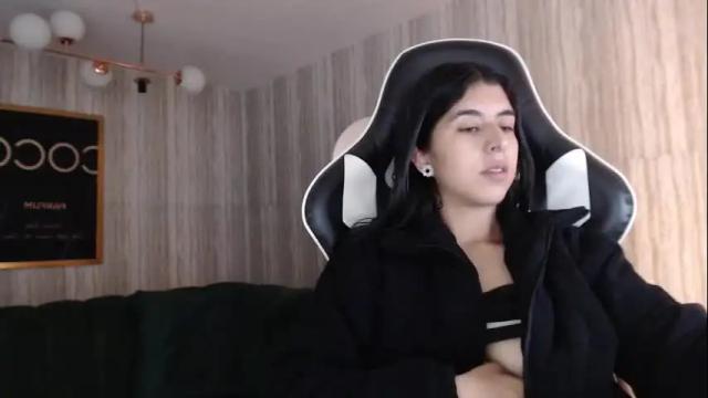 Image 12 of bela_t_ Stream on Chaturbate on 4 months ago