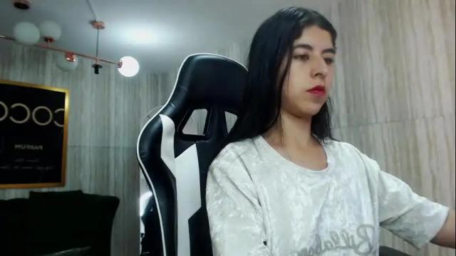 Image 2 of bela_t_ Stream on Chaturbate on 4 months ago