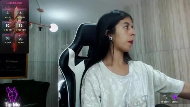 Image 3 of bela_t_ Stream on Chaturbate on 4 months ago