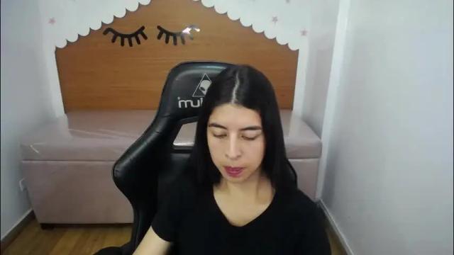 Image 3 of bela_t_ Stream on Chaturbate on 2 months ago
