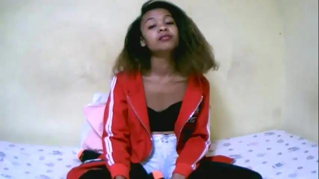 Image 8 of bella193999 Stream on Chaturbate on 10 days ago